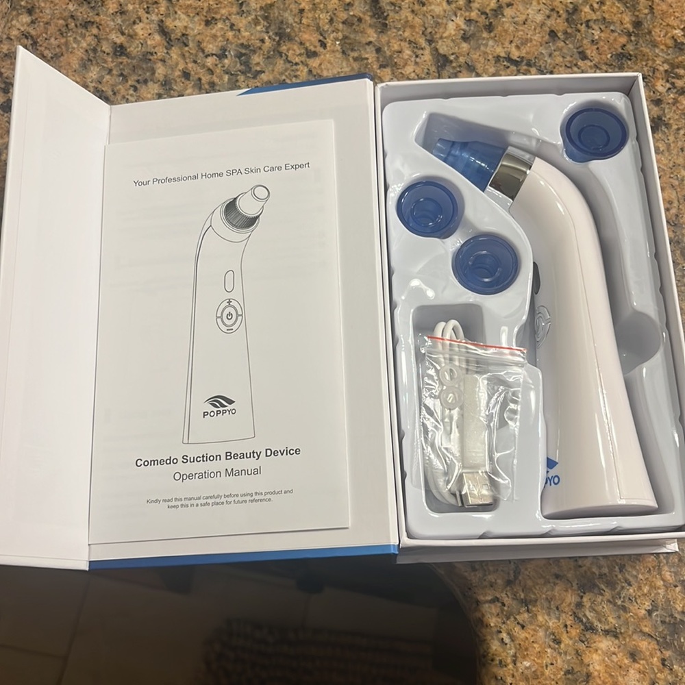 Comedo Beauty Suction Device for Skin Care Acne Blemish Treatment new in box - Picture 2 of 5